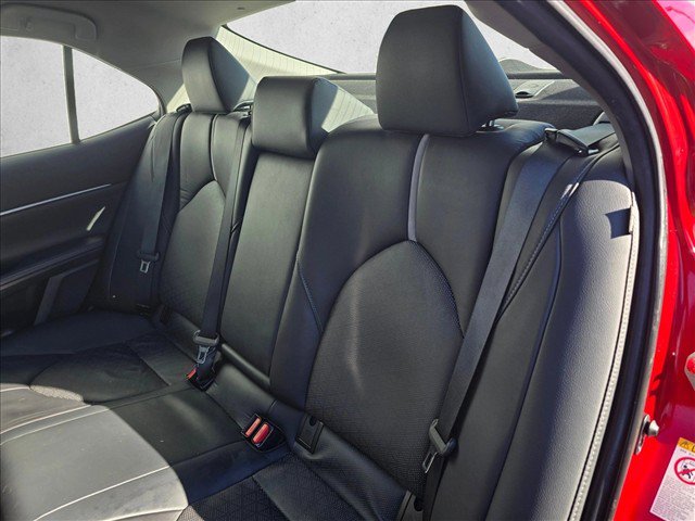 Used 2019 Toyota Camry XSE FWD image 17