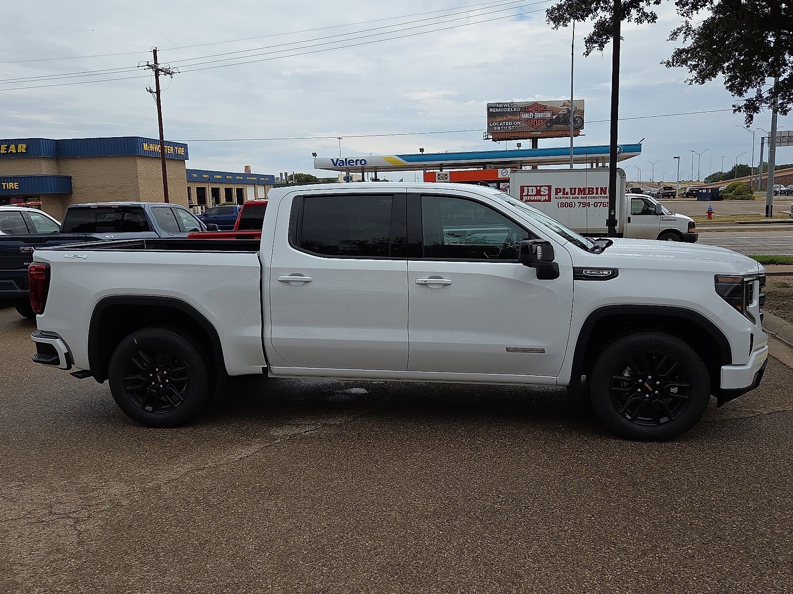 New 2026 GMC Sierra 1500 Elevation w/ Elevation Premium Package image 4