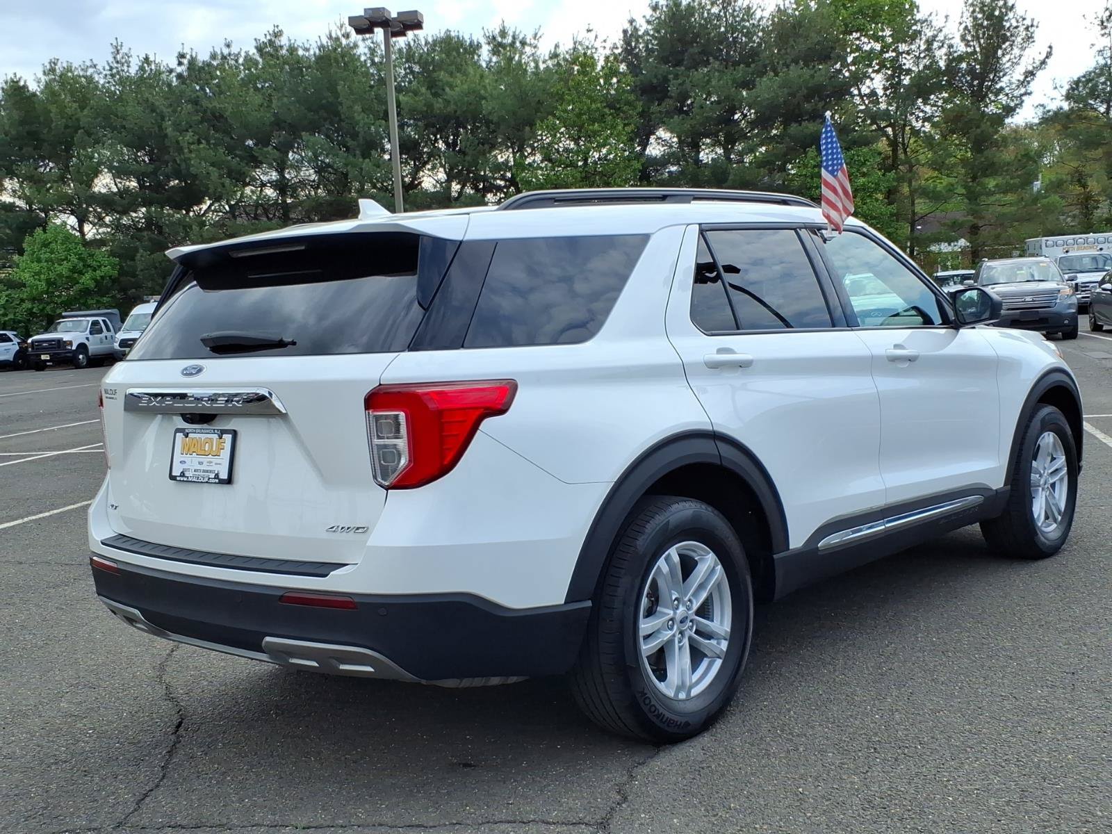 Certified 2023 Ford Explorer XLT w/ Equipment Group 202A AWD/4WD image 6