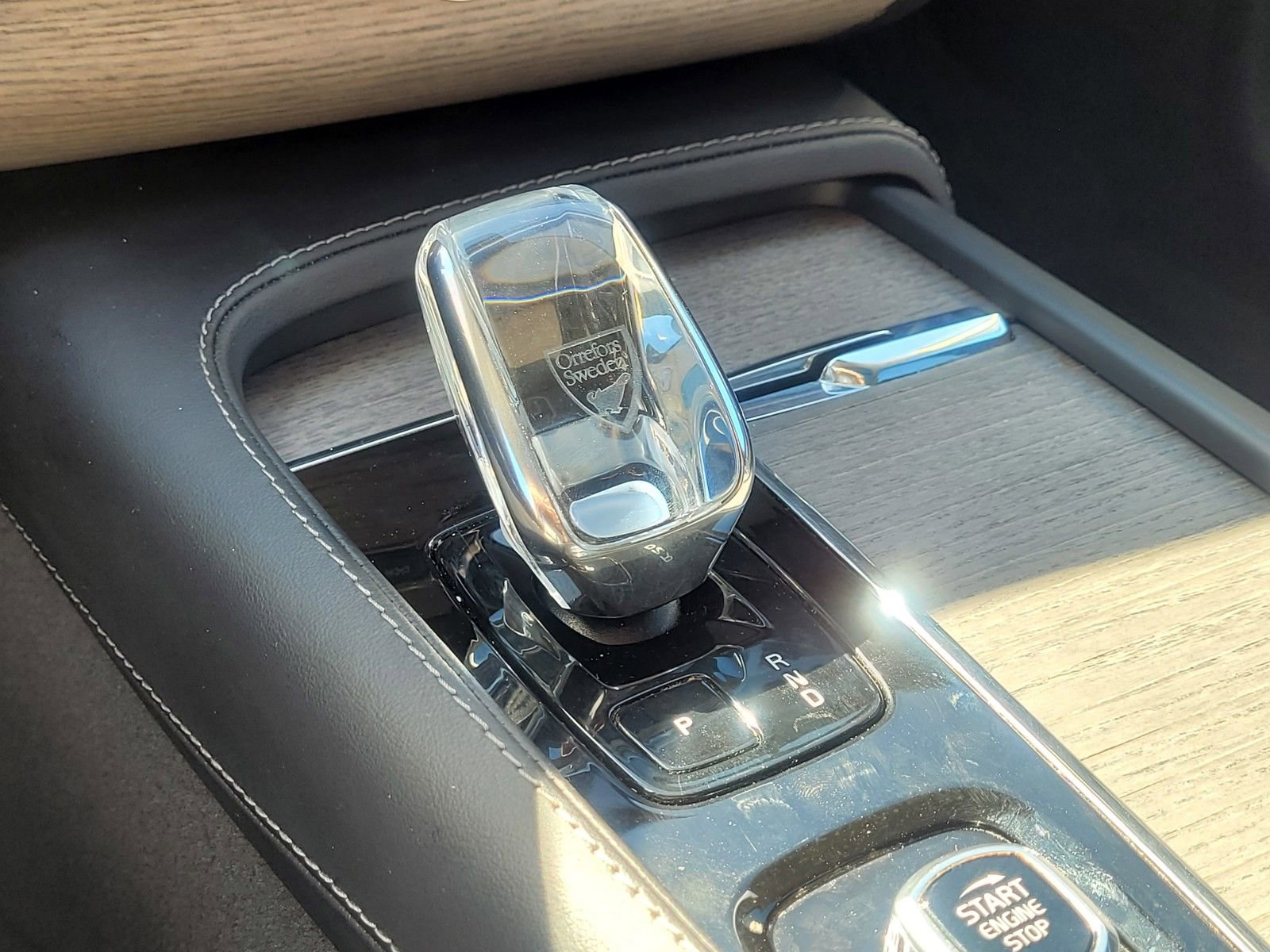 Certified 2023 Volvo XC90 T8 Ultimate w/ Protection Package Premier image 26