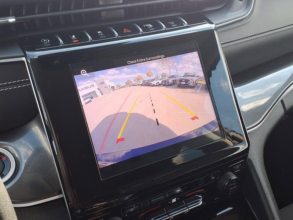 Used 2023 Jeep Grand Cherokee L Laredo w/ Luxury Tech Group I image 21