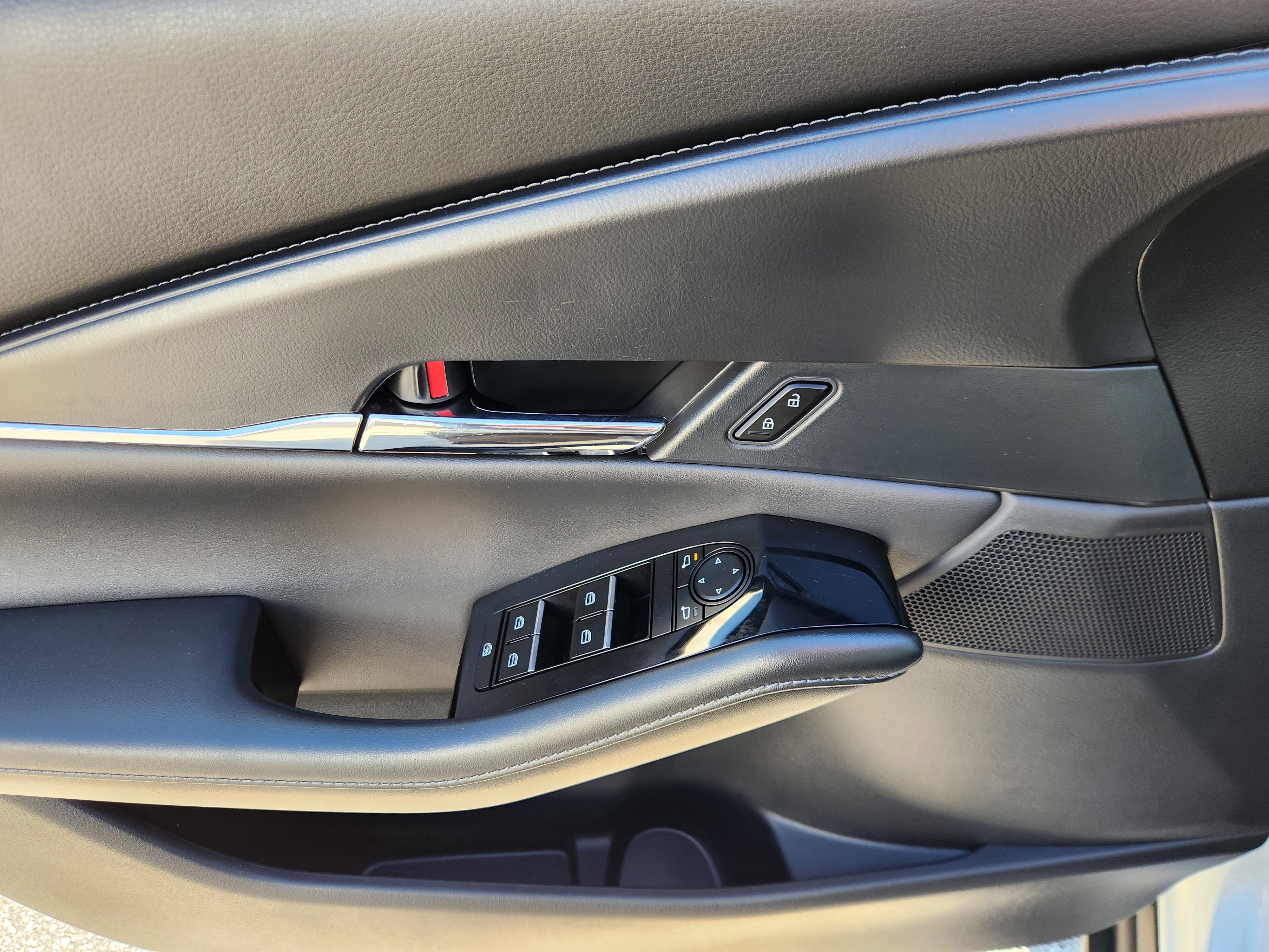 Certified 2023 MAZDA CX-30 AWD 2.5 S w/ Preferred Package image 16