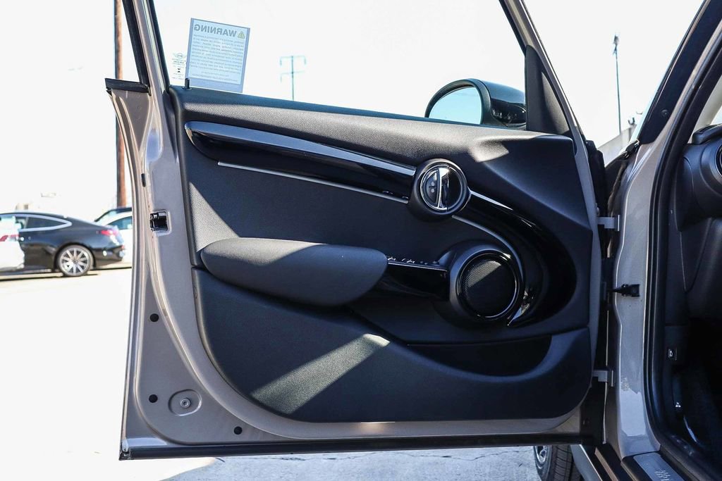 Used 2023 MINI Cooper S image 26