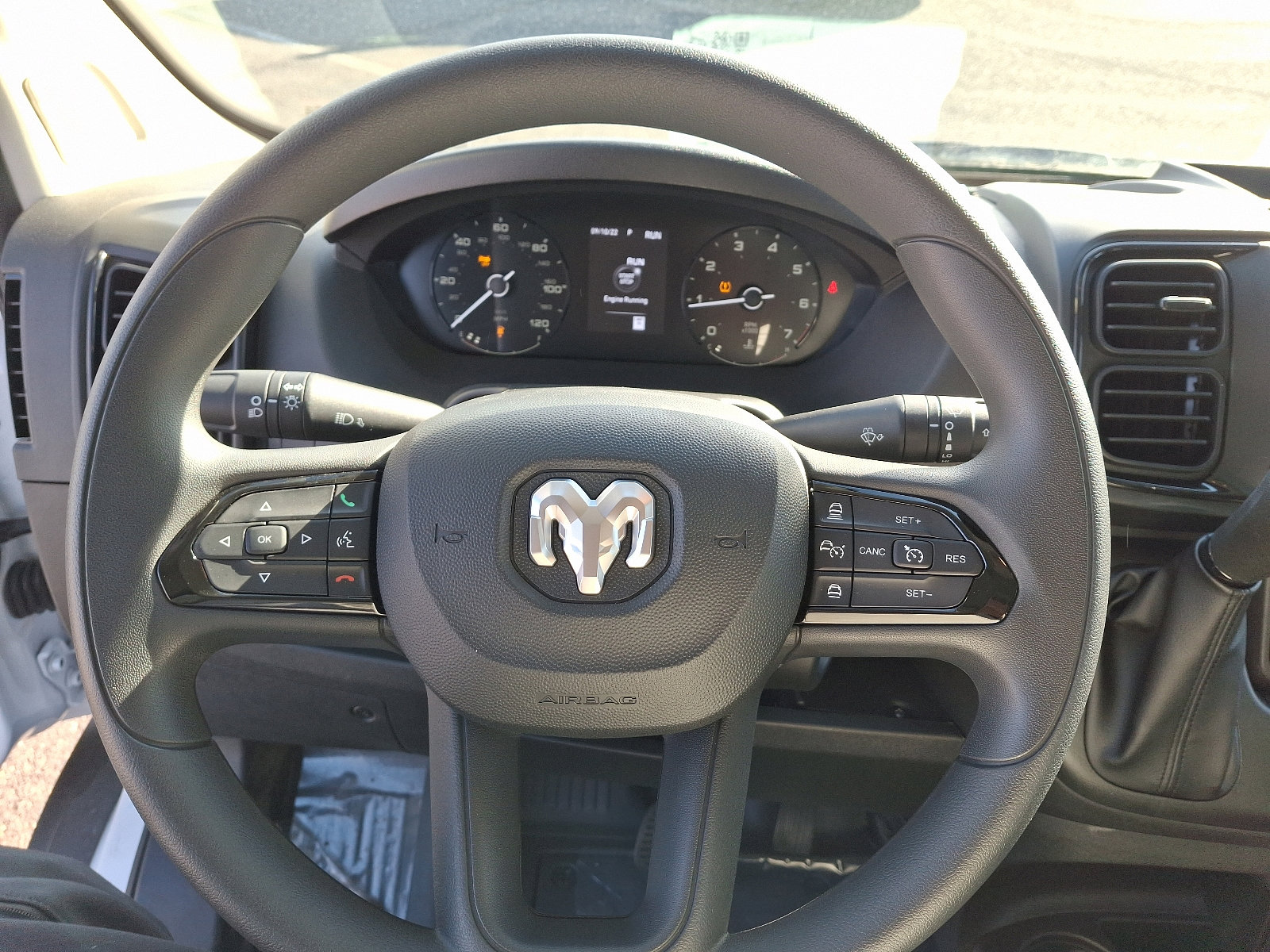 New 2024 RAM ProMaster 2500 w/ Convenience Group image 15