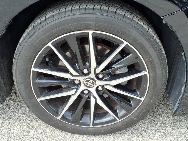 Used 2021 Toyota Camry SE FWD image 11