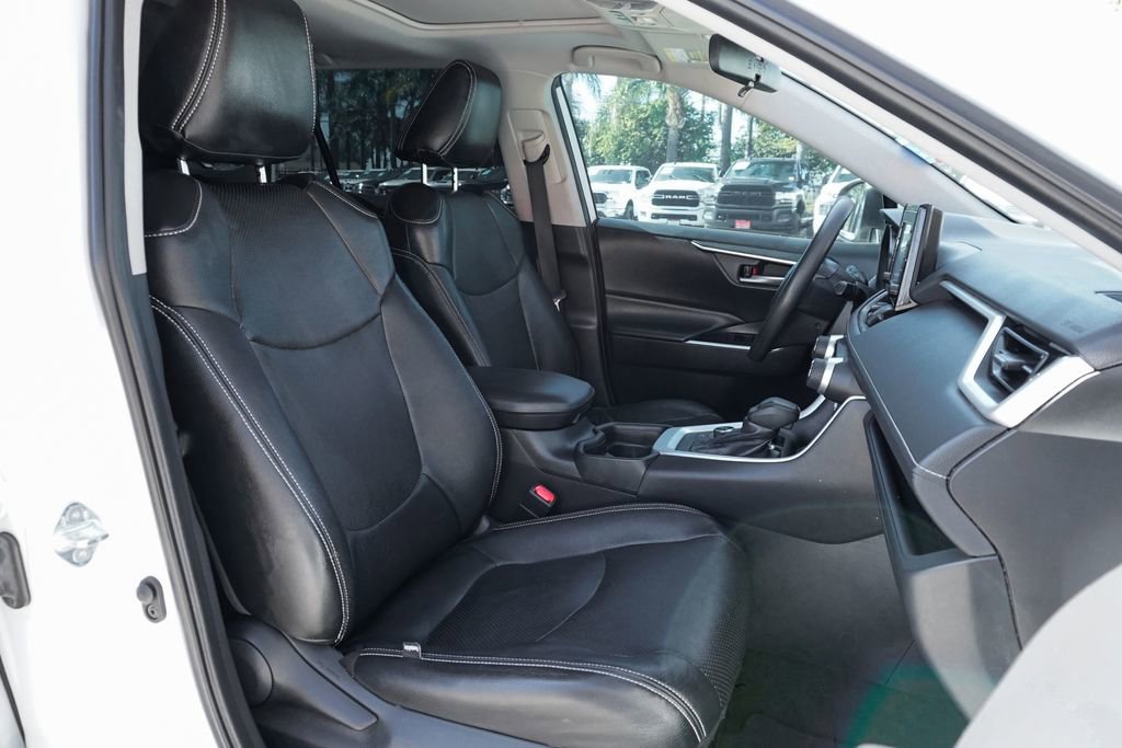 Used 2019 Toyota RAV4 XLE w/ Convenience Package image 35
