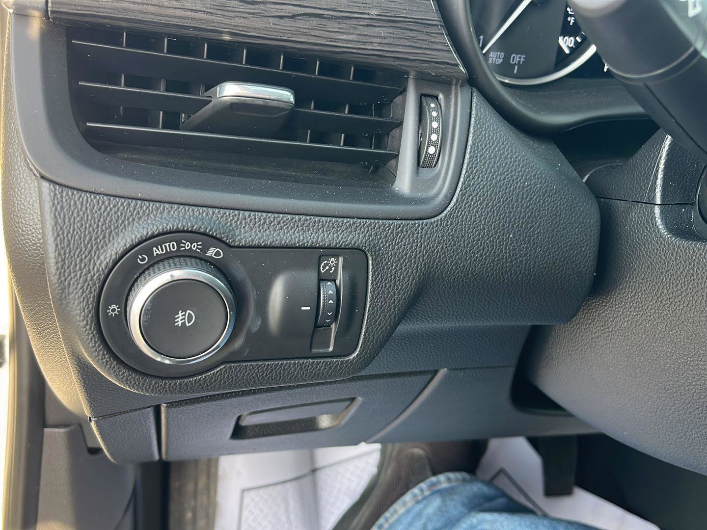 Used 2017 Buick Envision Premium w/ LPO, Cargo Package image 13