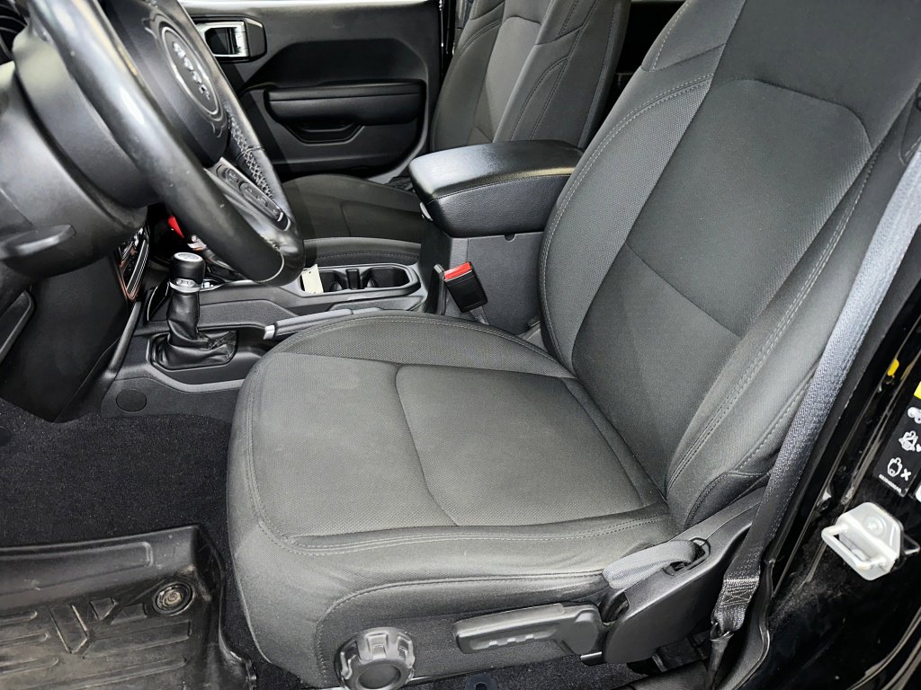 Used 2021 Jeep Wrangler Unlimited Sport image 2