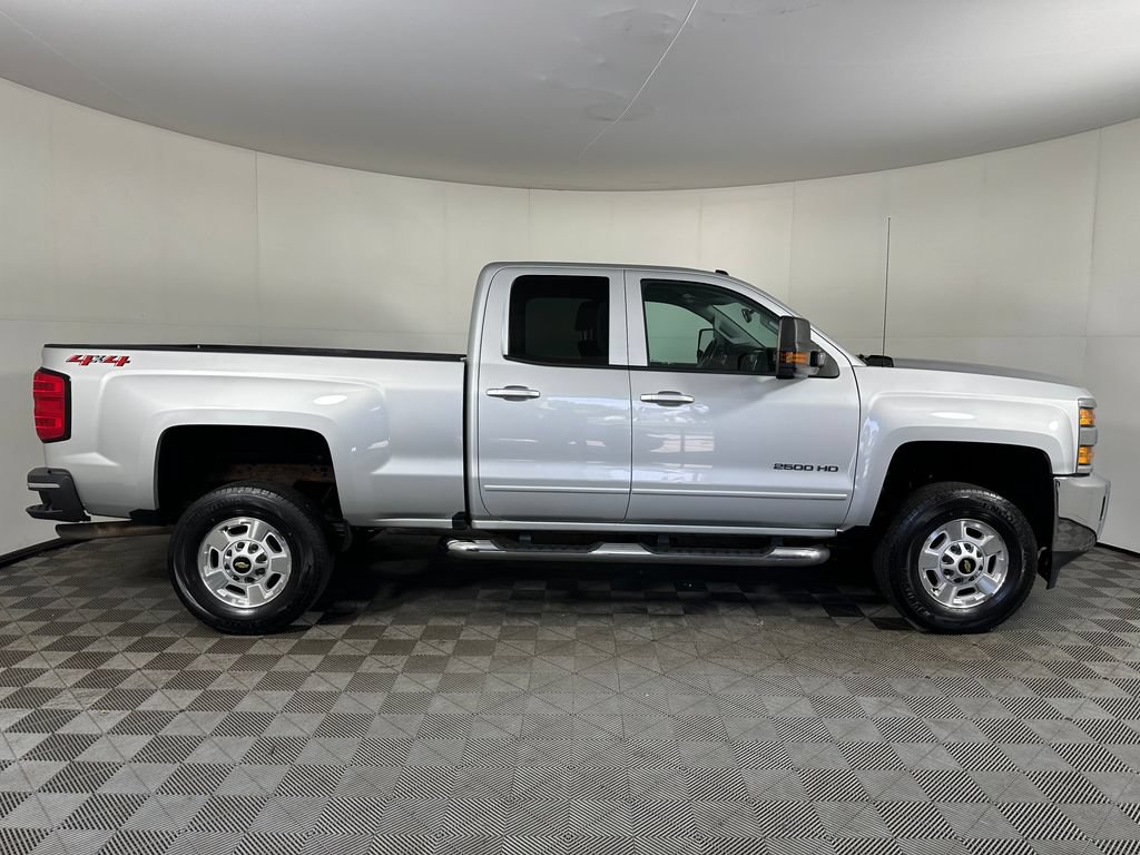 Used 2018 Chevrolet Silverado 2500 LT w/ All Star Edition AWD/4WD image 6