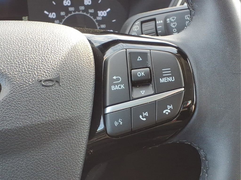 Used 2022 Ford Escape SE w/ Convenience Package image 16