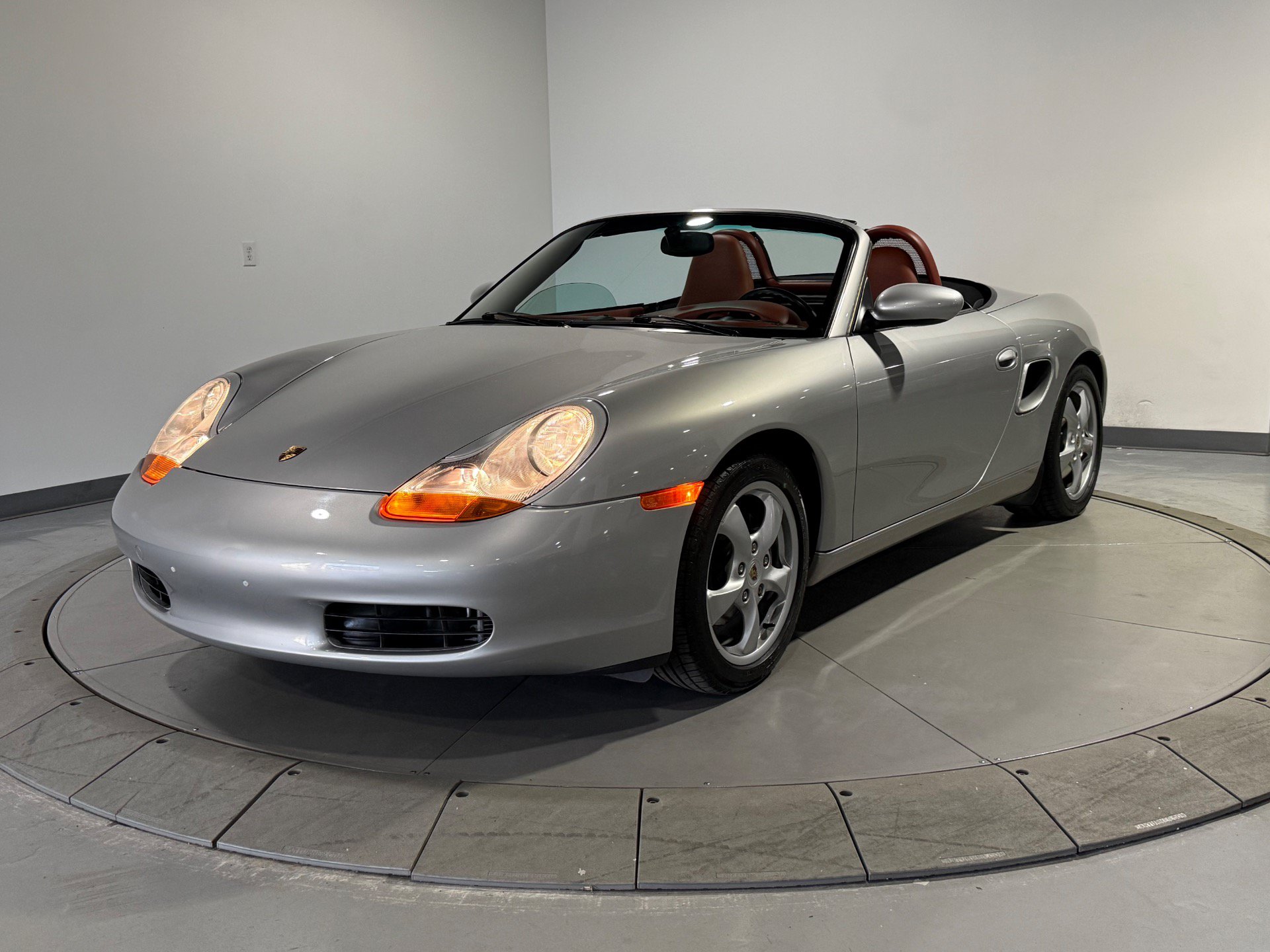 Used 2001 Porsche Boxster RWD image 3