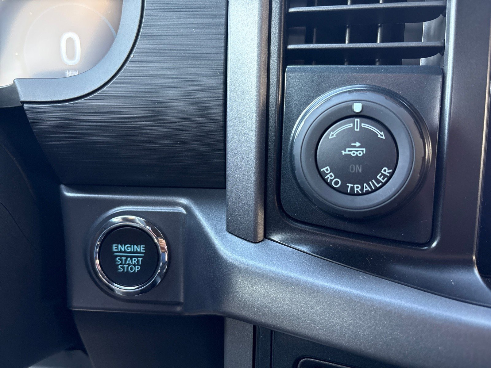 New 2025 Ford F150 XLT w/ Equipment Group 302A MID image 21