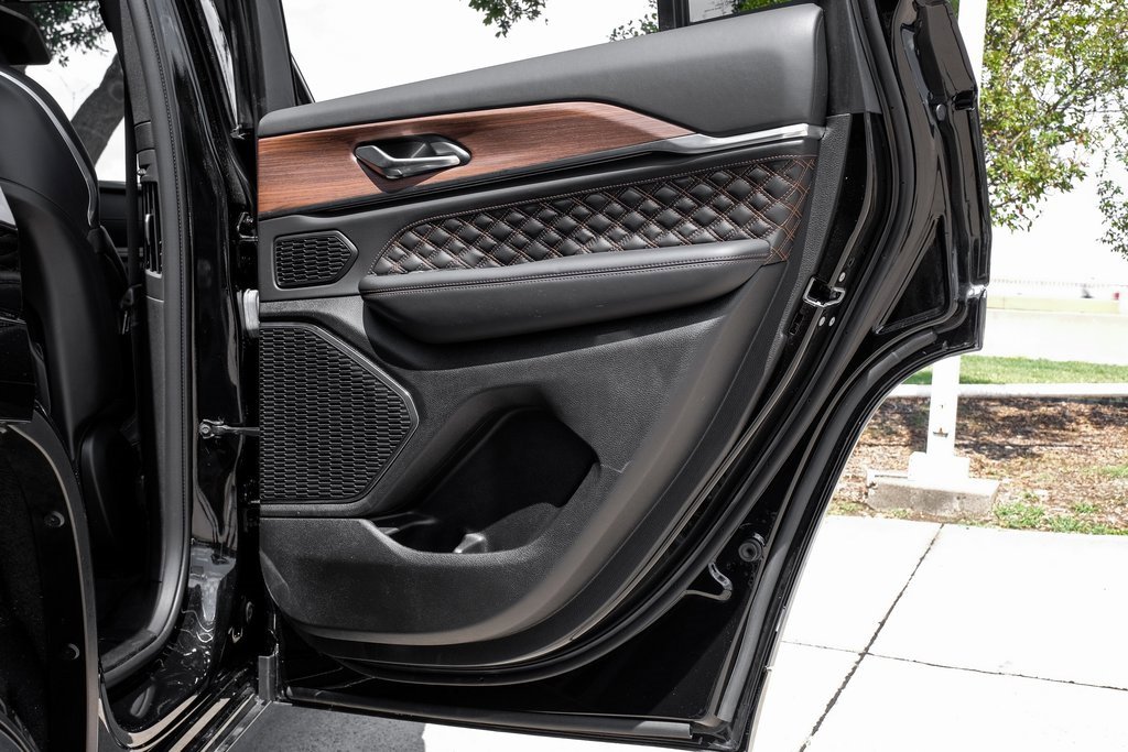 Used 2022 Jeep Grand Cherokee Summit image 61