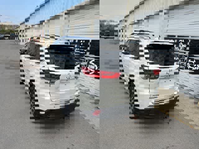 Used 2017 Toyota Highlander XLE image 17