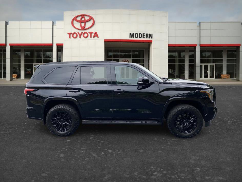Certified 2024 Toyota Sequoia Limited AWD/4WD image 4