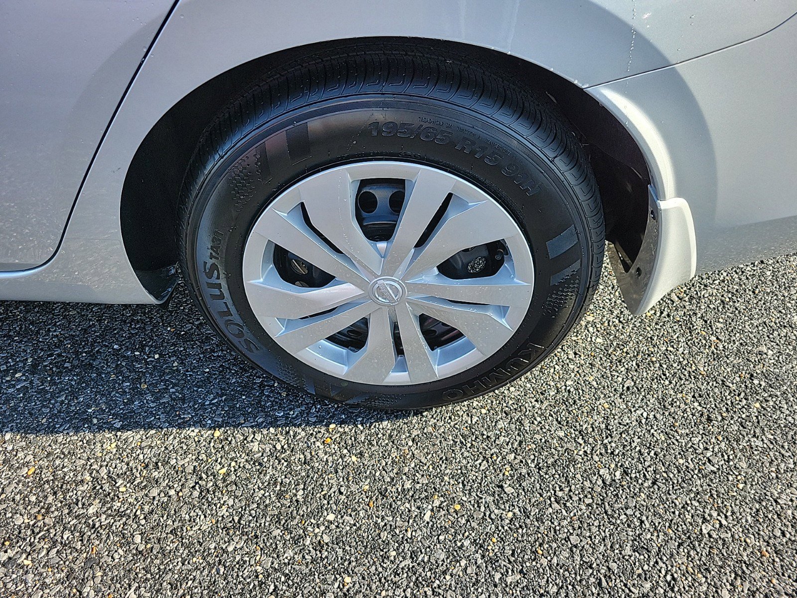 New 2025 Nissan Versa S w/ Trunk Package FWD image 8