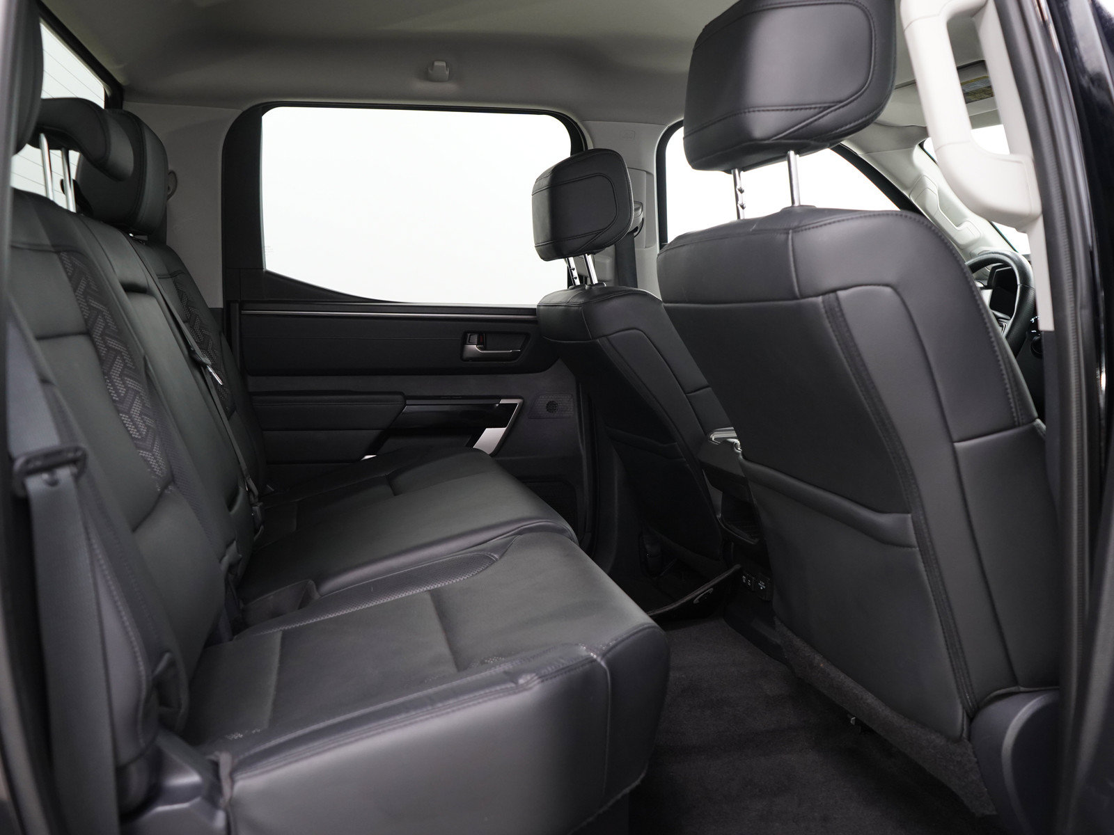 Used 2023 Toyota Tundra Limited AWD/4WD image 12