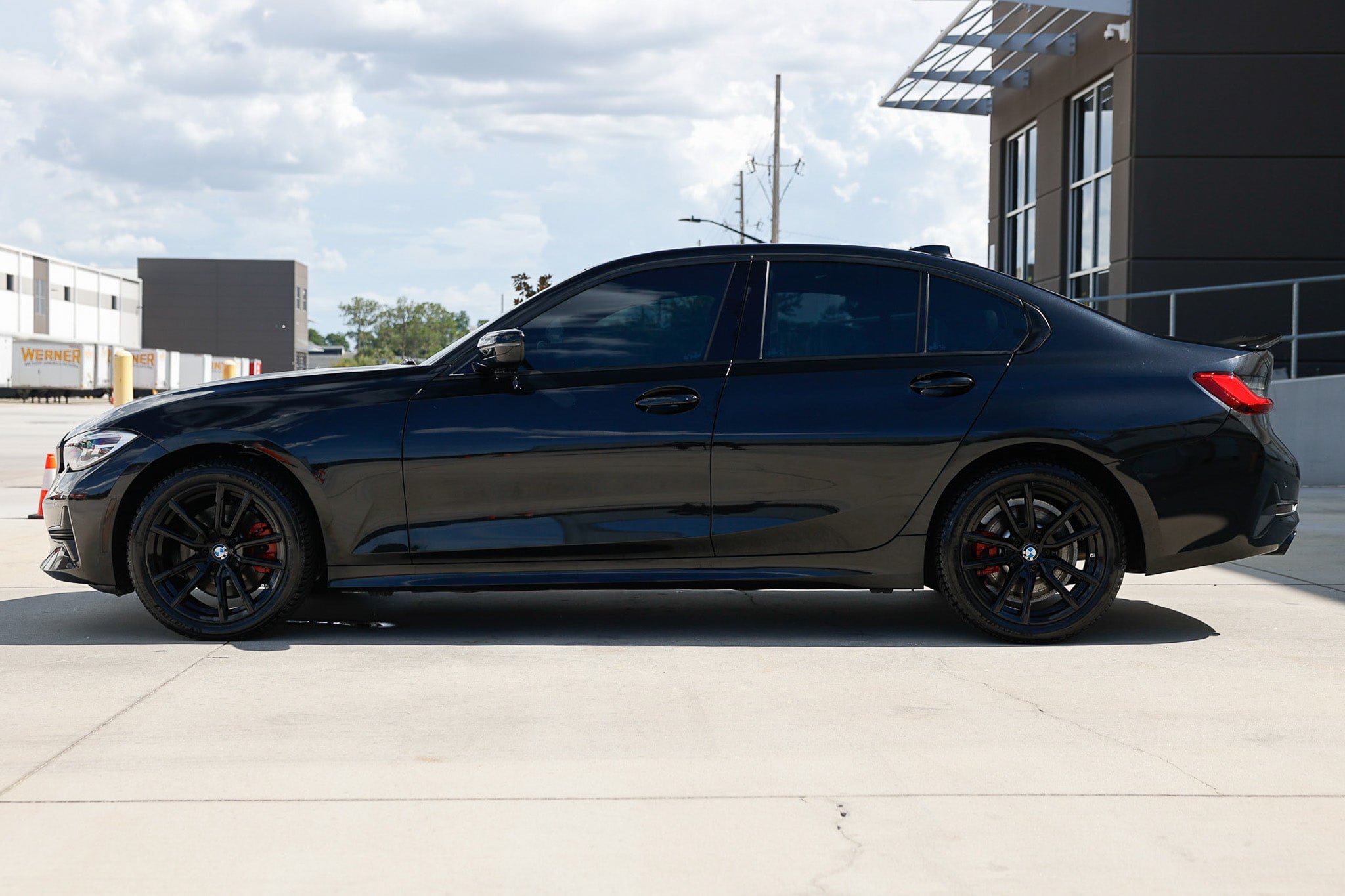 Used 2019 BMW 330i xDrive Sedan w/ Premium Package AWD/4WD image 4