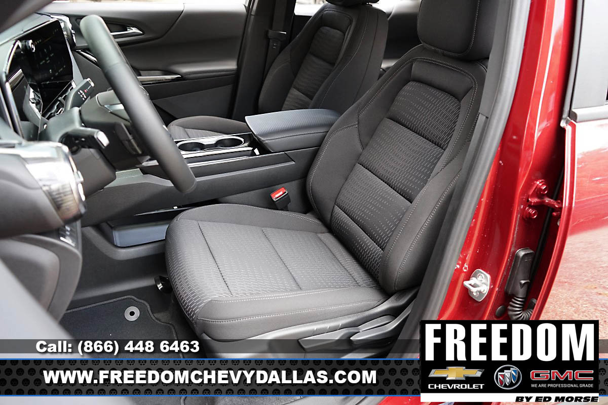 New 2025 Chevrolet Equinox LT w/ Safety and Technology Package image 13