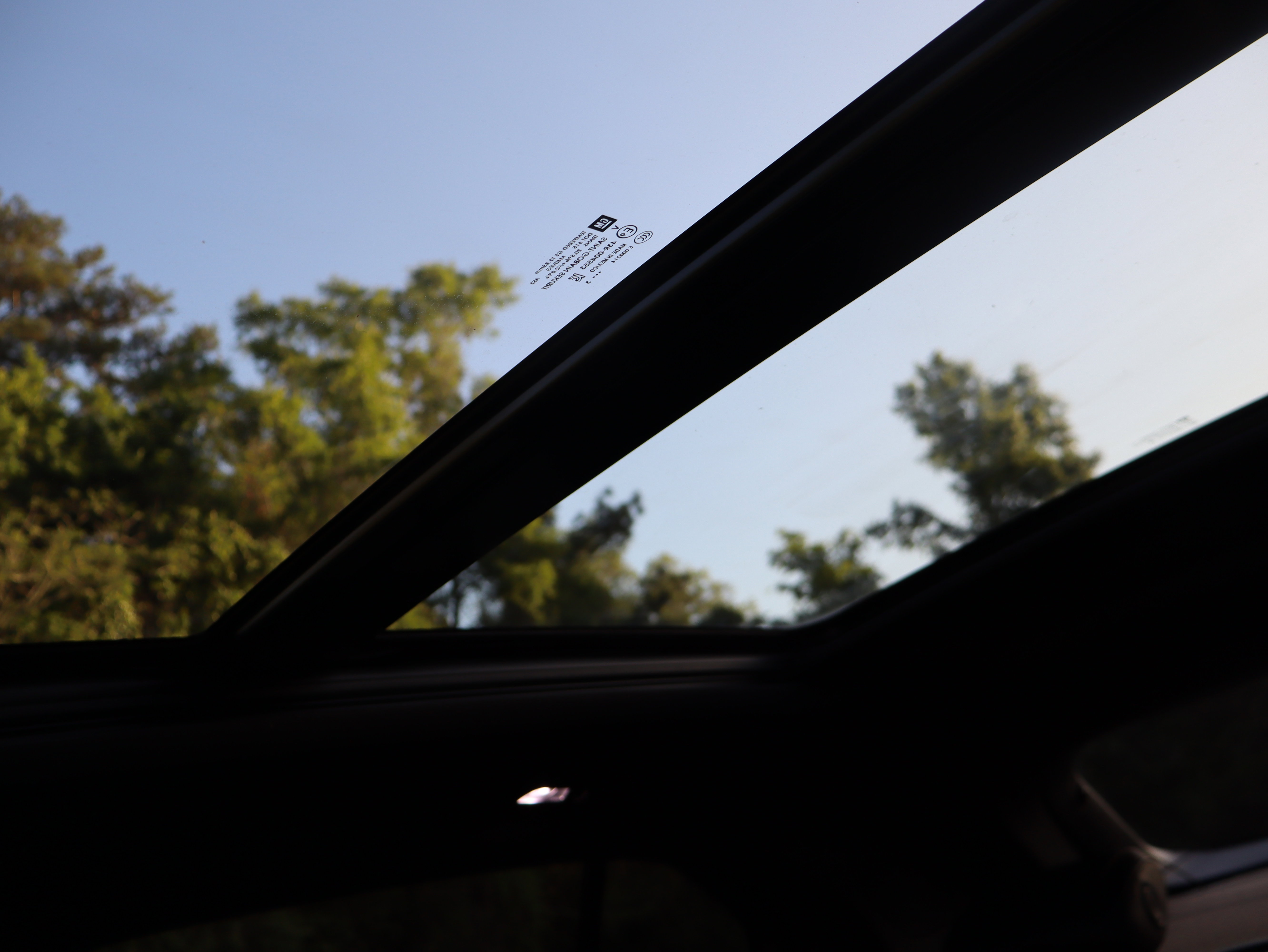 Used 2024 Cadillac XT4 Sport image 37