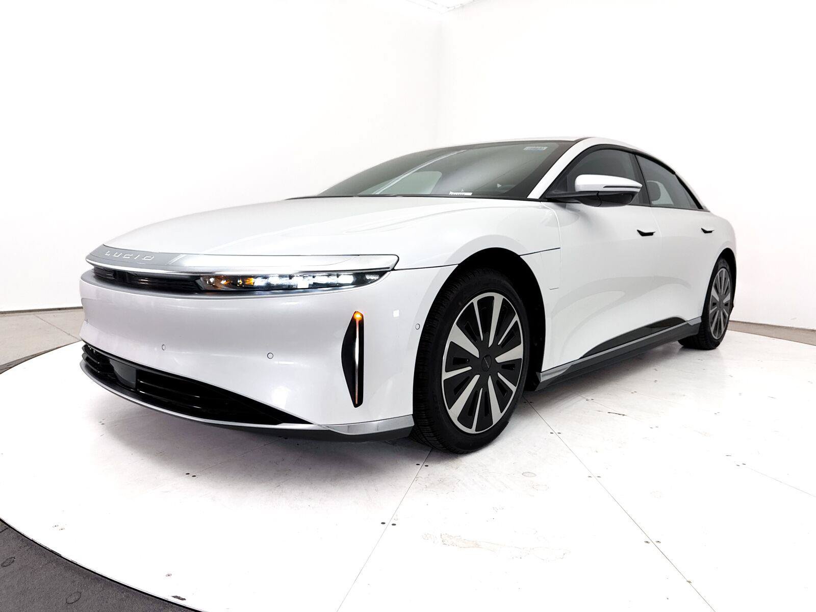 Used 2024 Lucid Air Pure RWD image 12