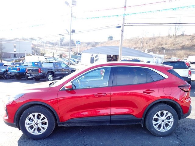 Used 2023 Ford Escape Active w/ Tech Pack #2 image 2
