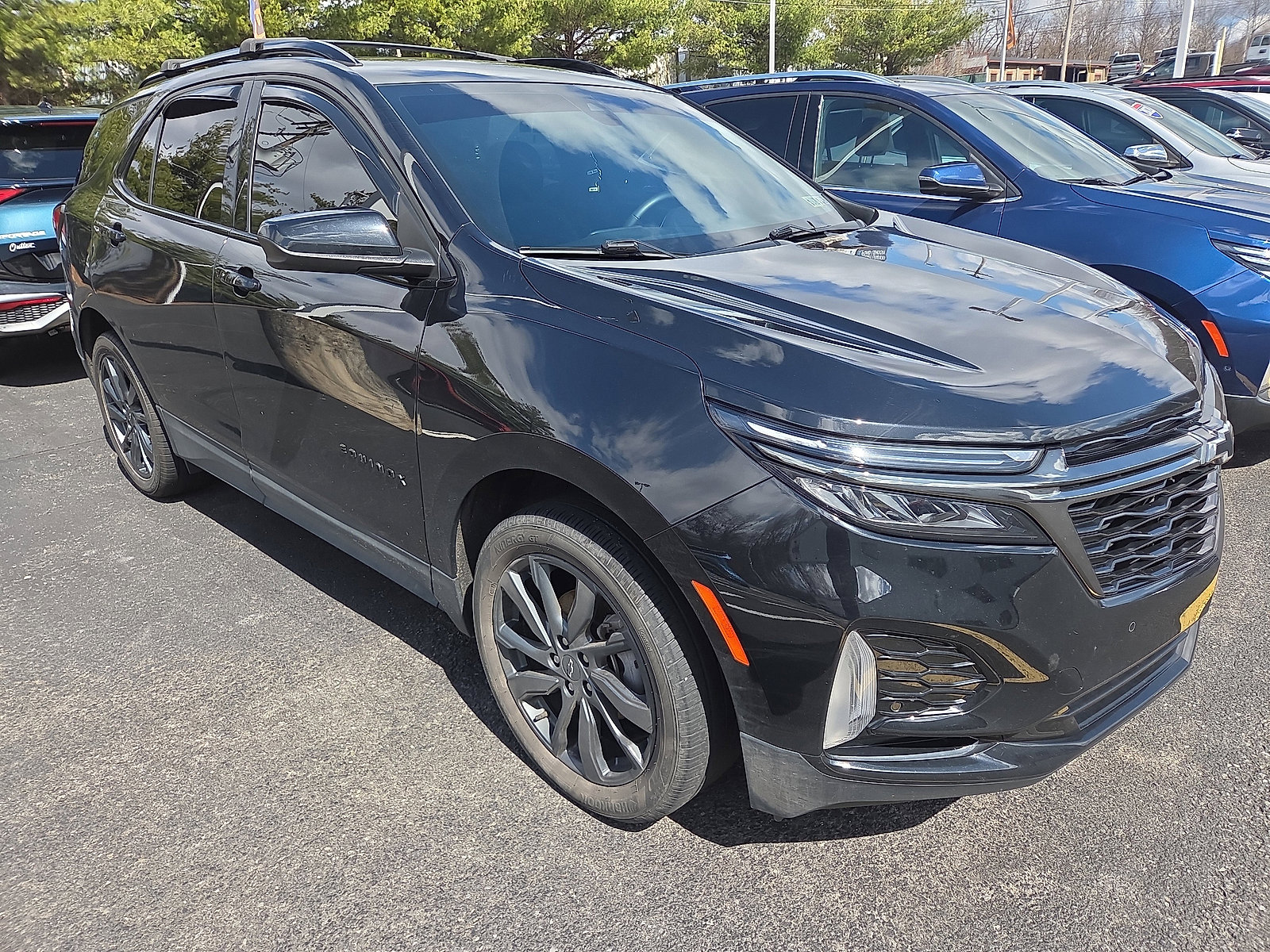 Certified 2023 Chevrolet Equinox RS image 1