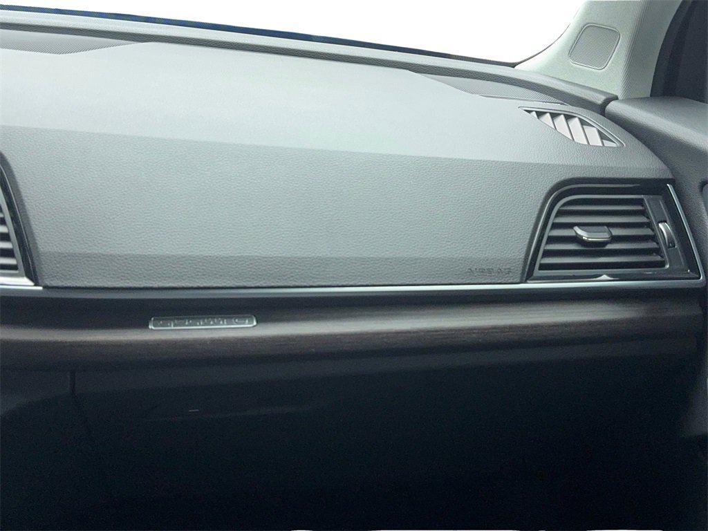 Used 2022 Audi Q5 2.0T Premium Plus w/ Premium Plus Package image 20