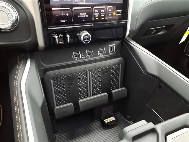 New 2026 RAM 1500 Tungsten w/ Trailer Tow Group image 22