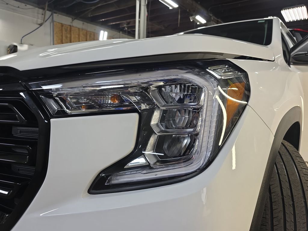 Used 2024 GMC Terrain SLE w/ Driver Convenience Package AWD/4WD image 29