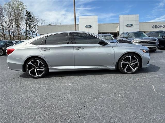 Used 2022 Honda Accord Sport image 3