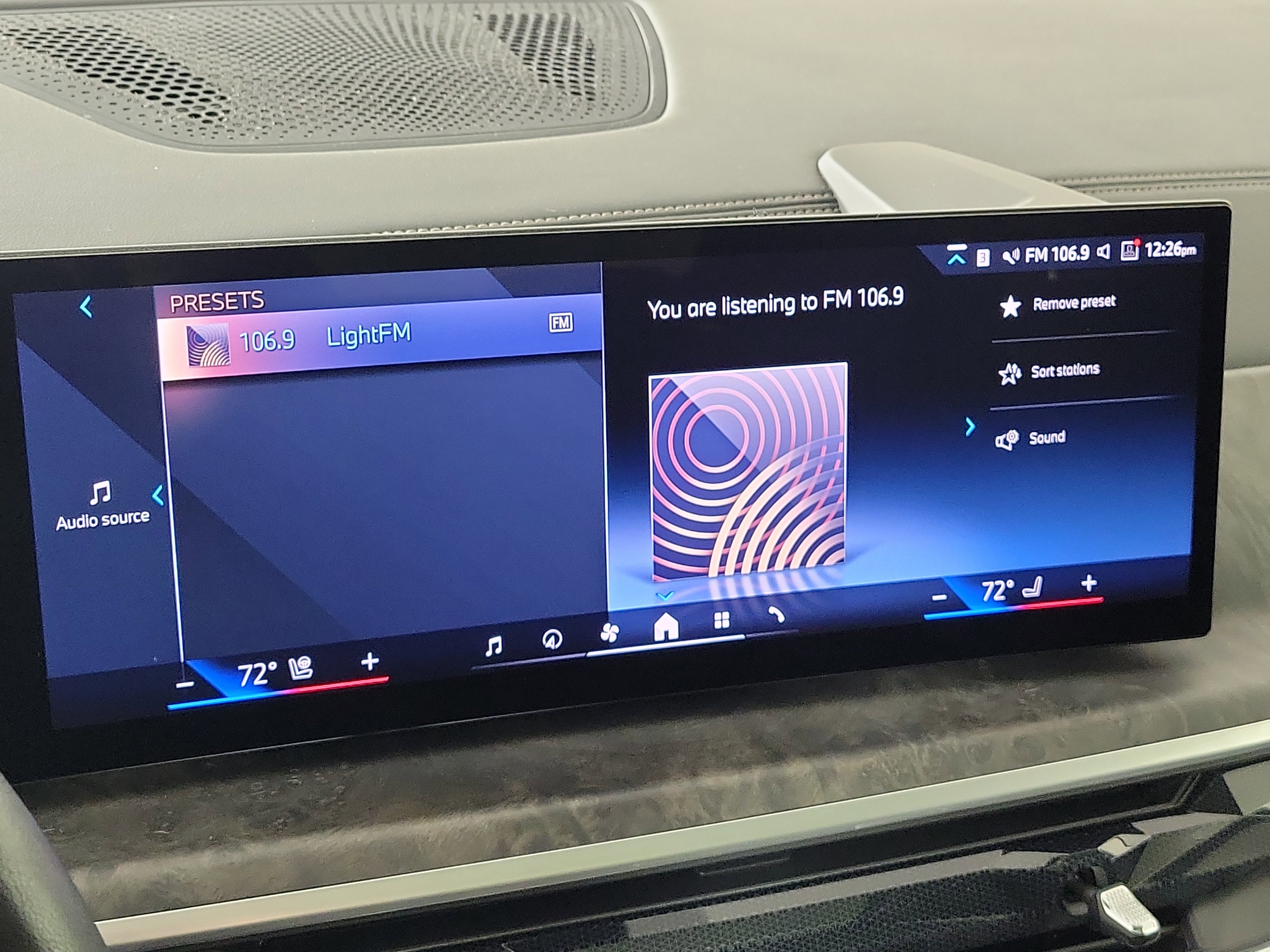 Certified 2024 BMW X7 xDrive40i w/ Premium Package image 17