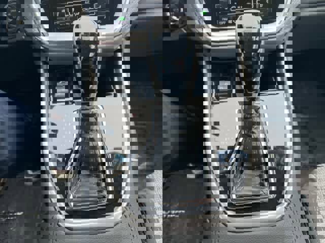 Used 2025 Subaru Outback Premium image 33