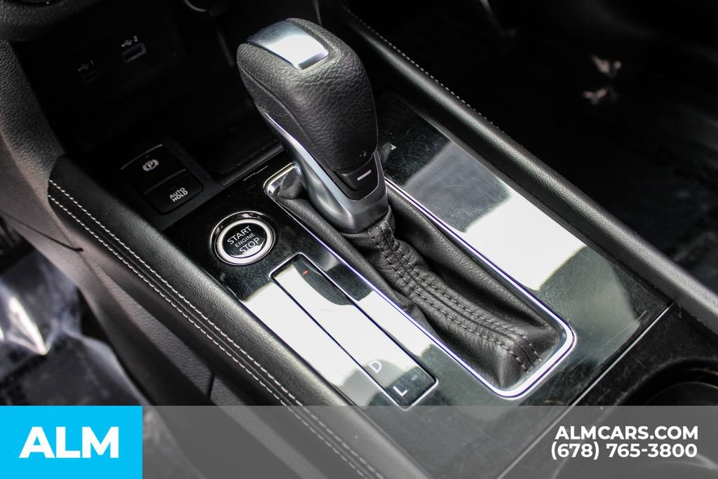 Used 2023 Nissan Kicks SV FWD image 34
