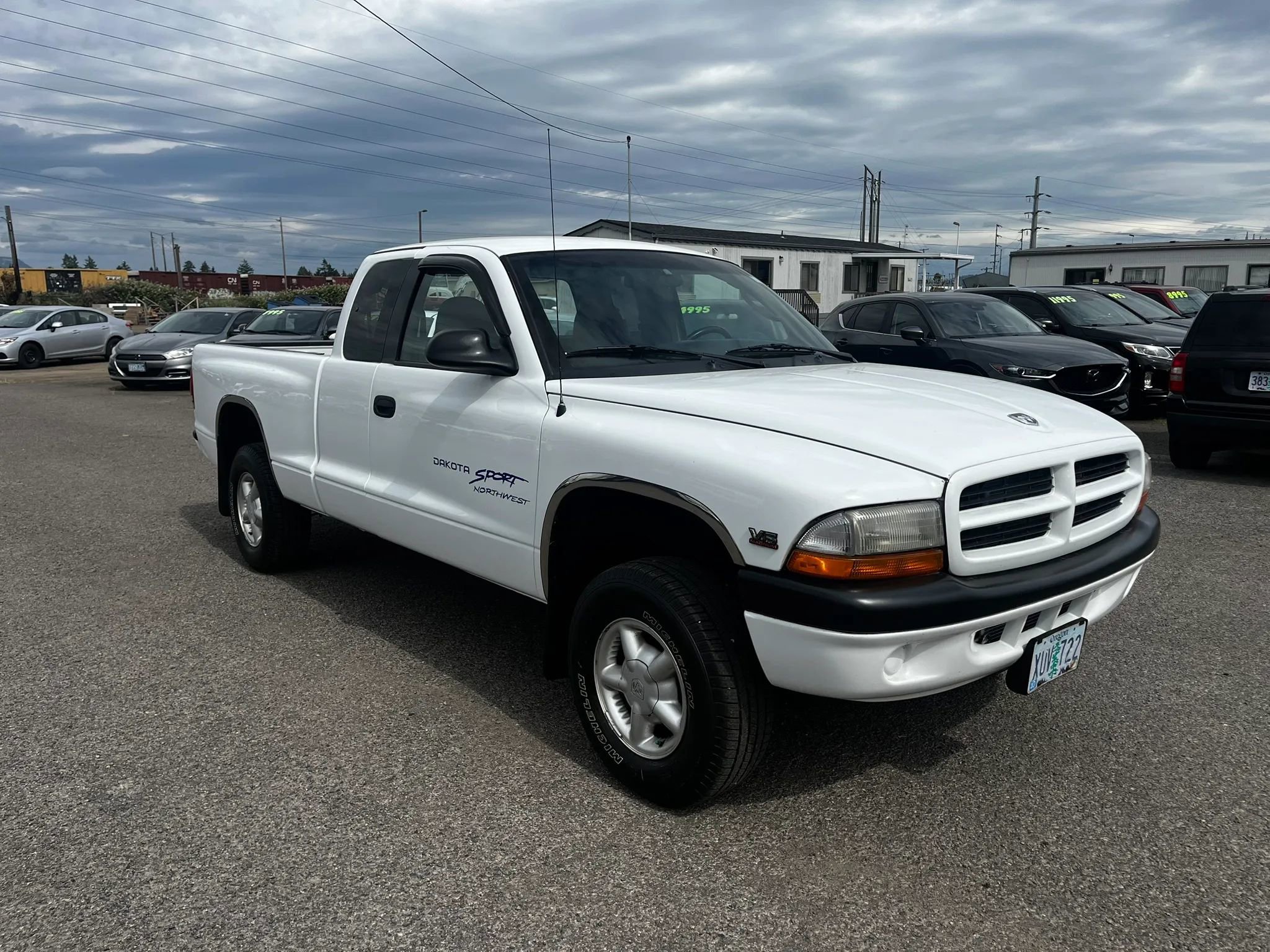 Used 2000 Dodge Dakota 4x4 Club Cab image 1