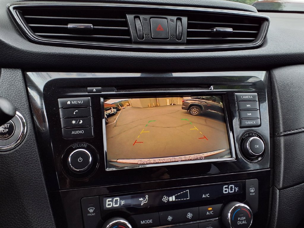 Used 2020 Nissan Rogue SV AWD/4WD image 10