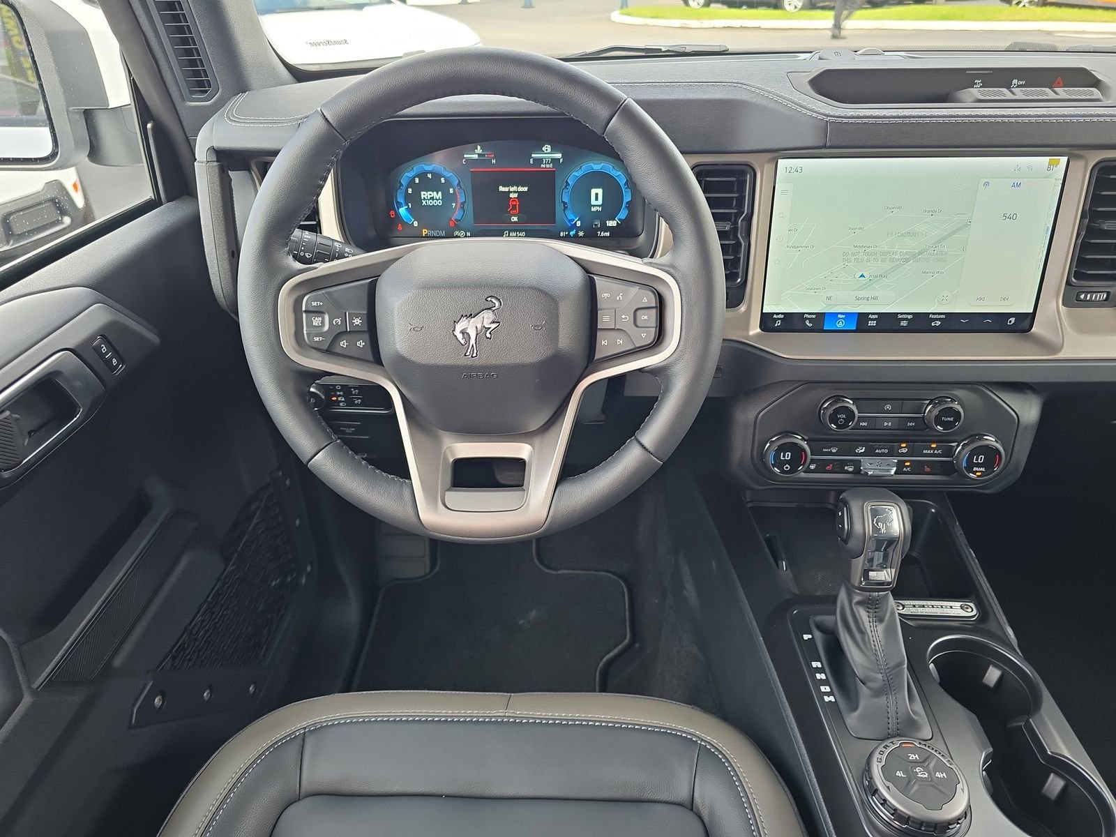 New 2025 Ford Bronco Outer Banks image 9