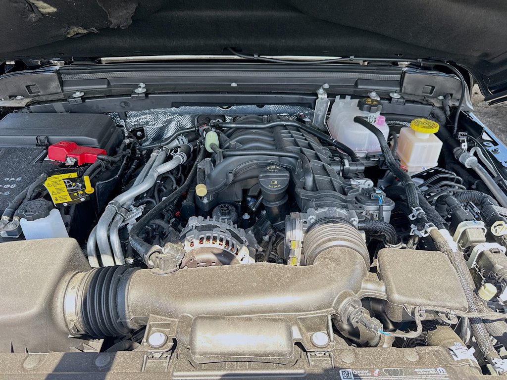 New 2025 Jeep Gladiator Sport AWD/4WD image 32