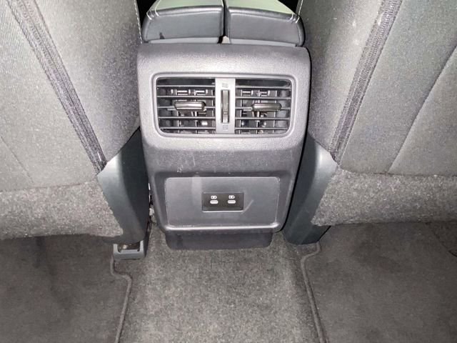 Used 2024 Nissan Rogue SV image 10