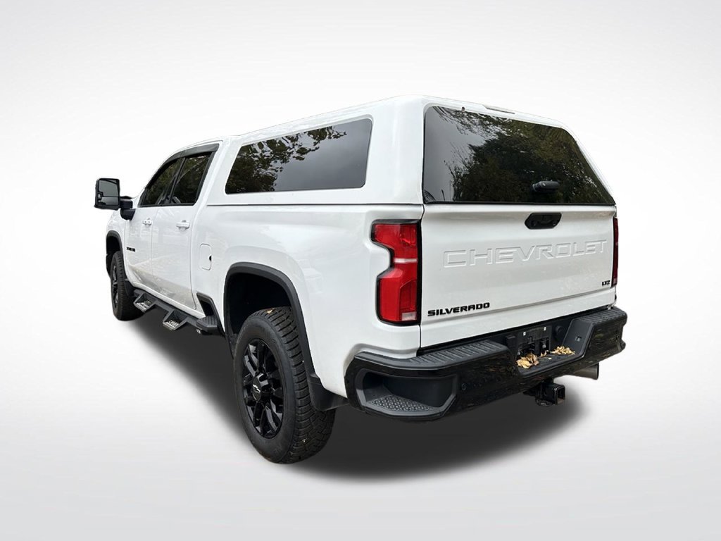 Used 2025 Chevrolet Silverado 3500 LTZ w/ LTZ Plus Package AWD/4WD image 3