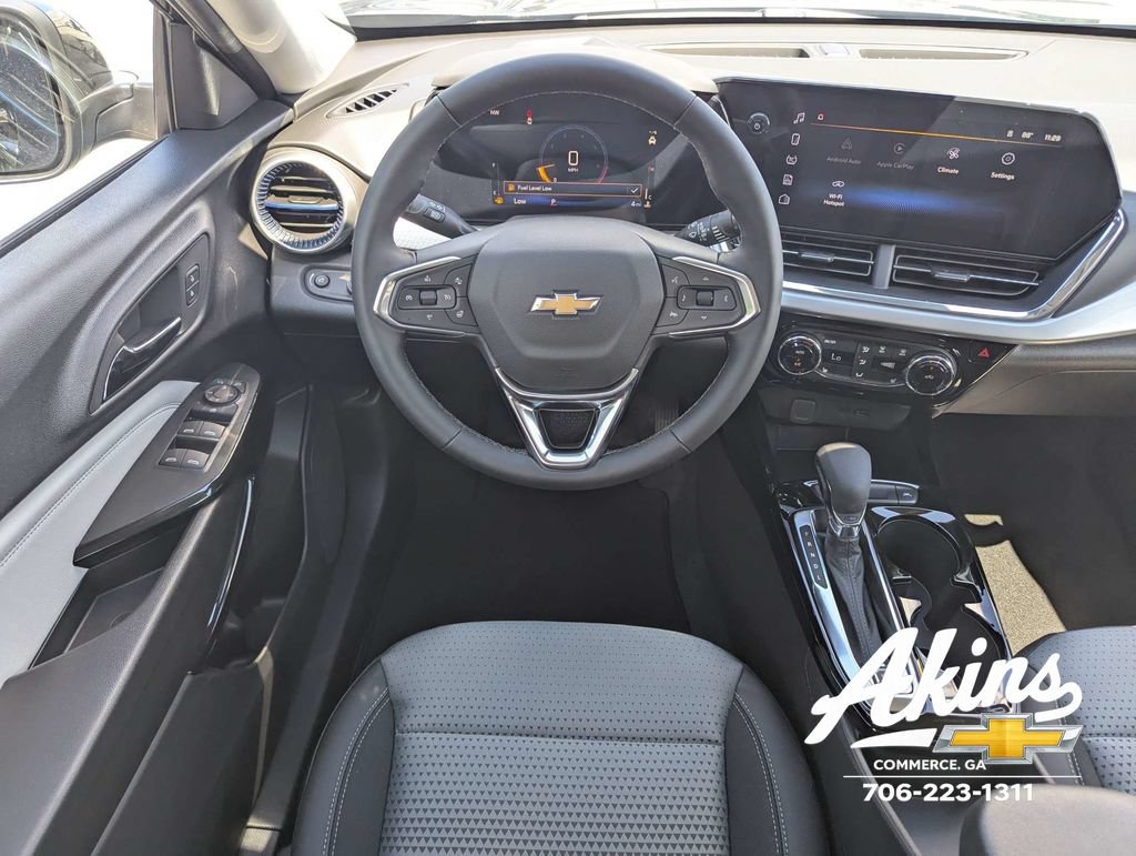 New 2026 Chevrolet Trax LT w/ LT Convenience Package FWD image 15
