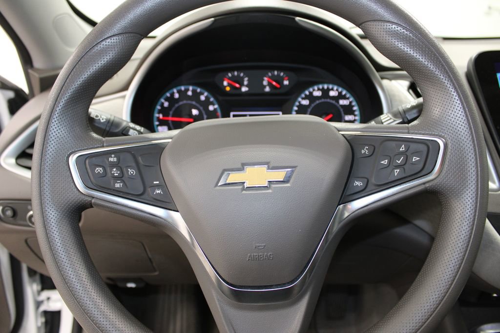 Used 2024 Chevrolet Malibu LT image 27