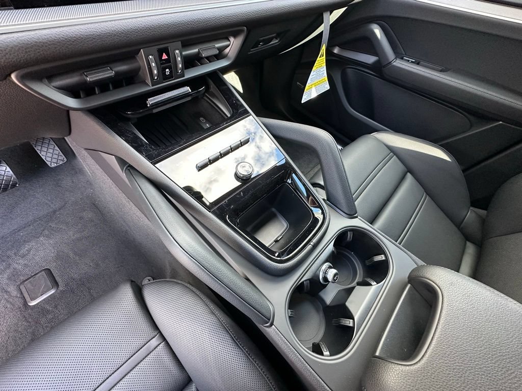 Certified 2026 Porsche Cayenne AWD/4WD image 26