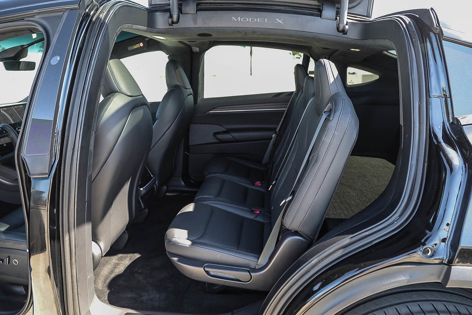 Used 2023 Tesla Model X AWD/4WD image 18