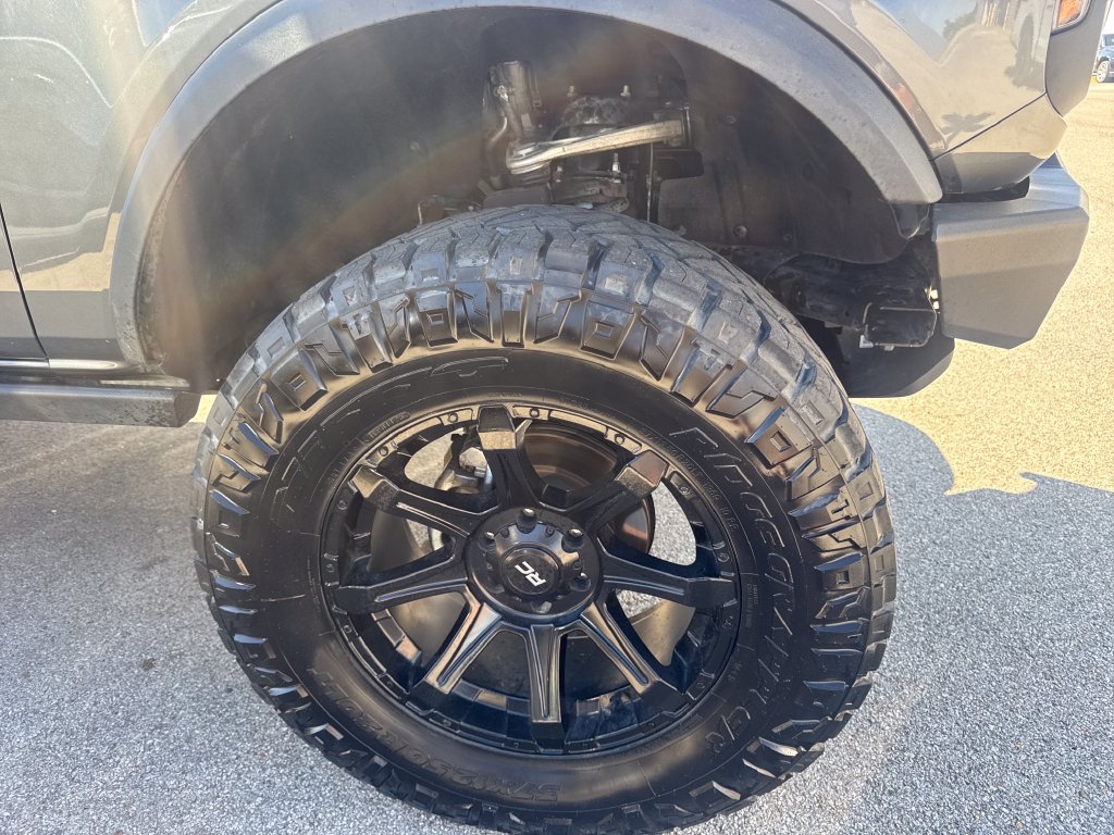 Used 2024 Ford Bronco Black Diamond AWD/4WD image 14