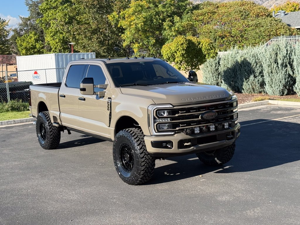 Used 2027 Ford F350 King Ranch w/ Tremor Off-Road Package AWD/4WD image 2