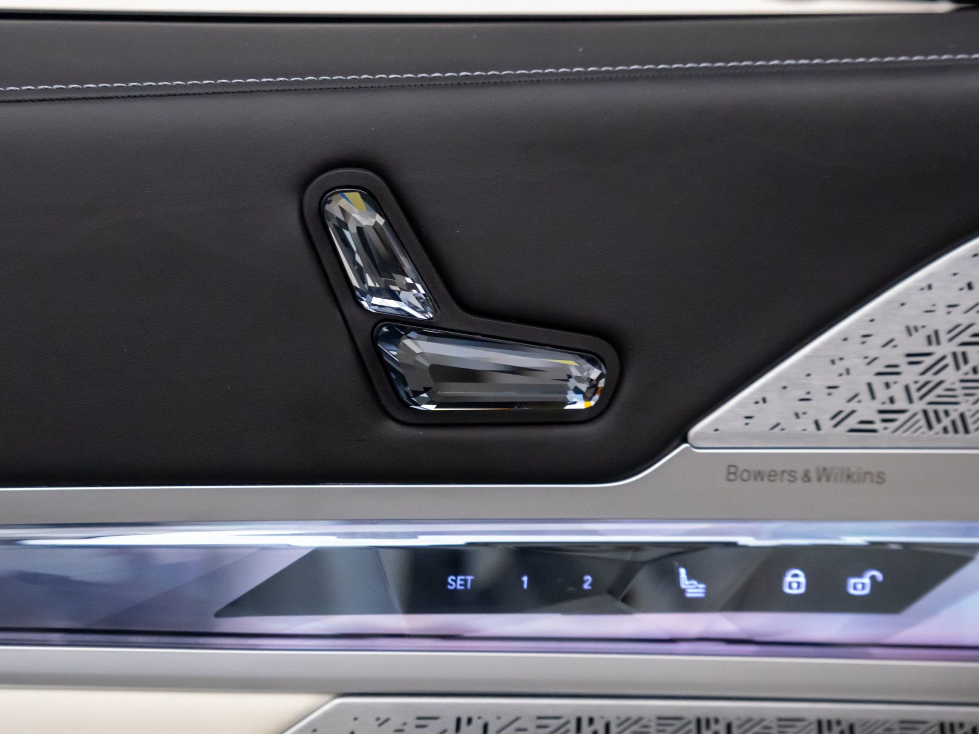 Certified 2024 BMW 760i xDrive image 15