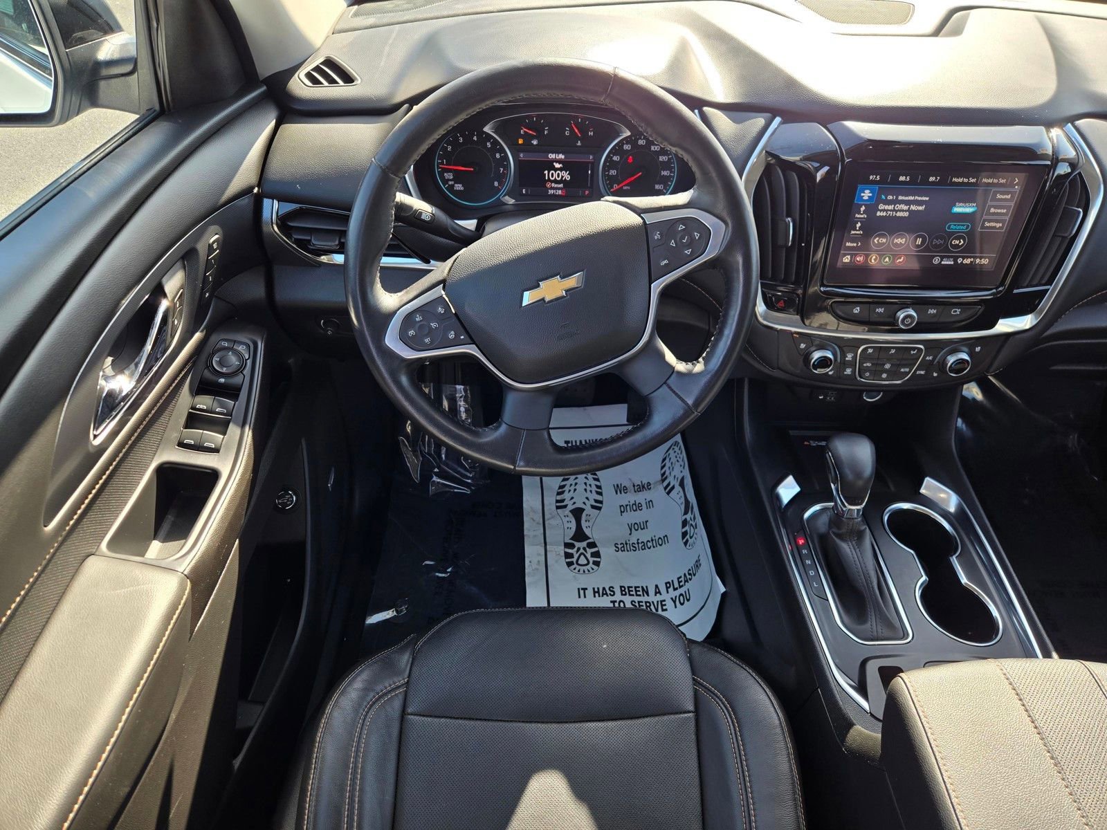 Used 2021 Chevrolet Traverse Premier w/ Redline Edition FWD image 13