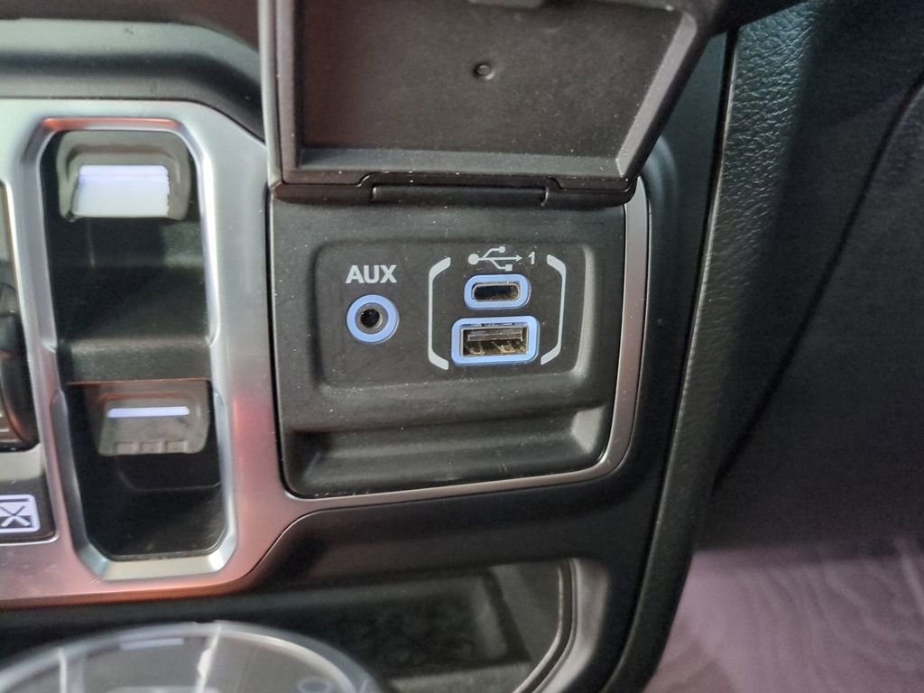 Used 2023 Jeep Gladiator Overland image 25