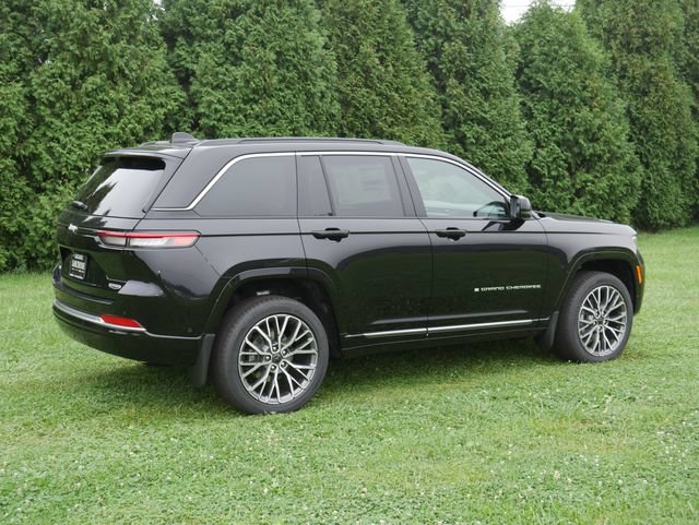 New 2027 Jeep Grand Cherokee Summit AWD/4WD image 13